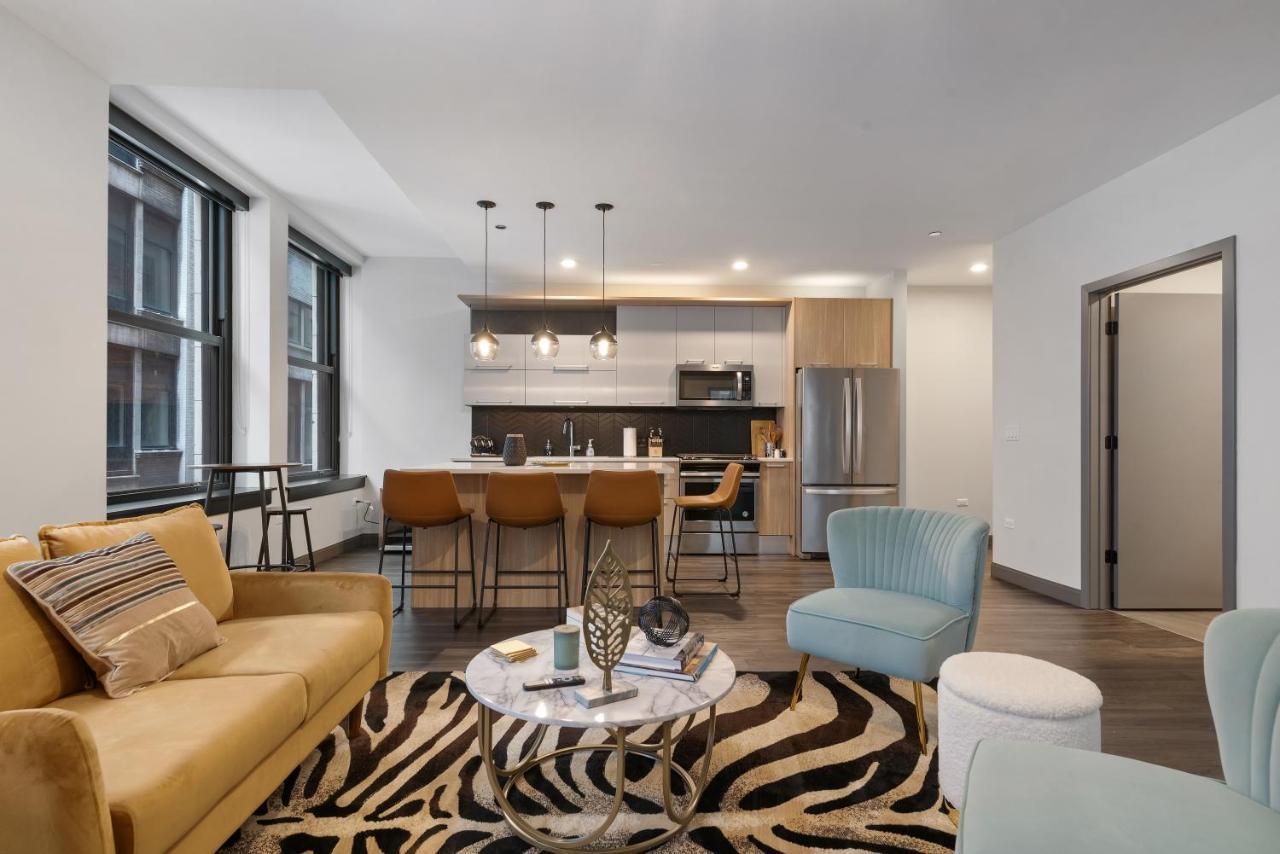Experience Downtown Chicago At Millennium - Luxury Apartments In The Loop Dış mekan fotoğraf