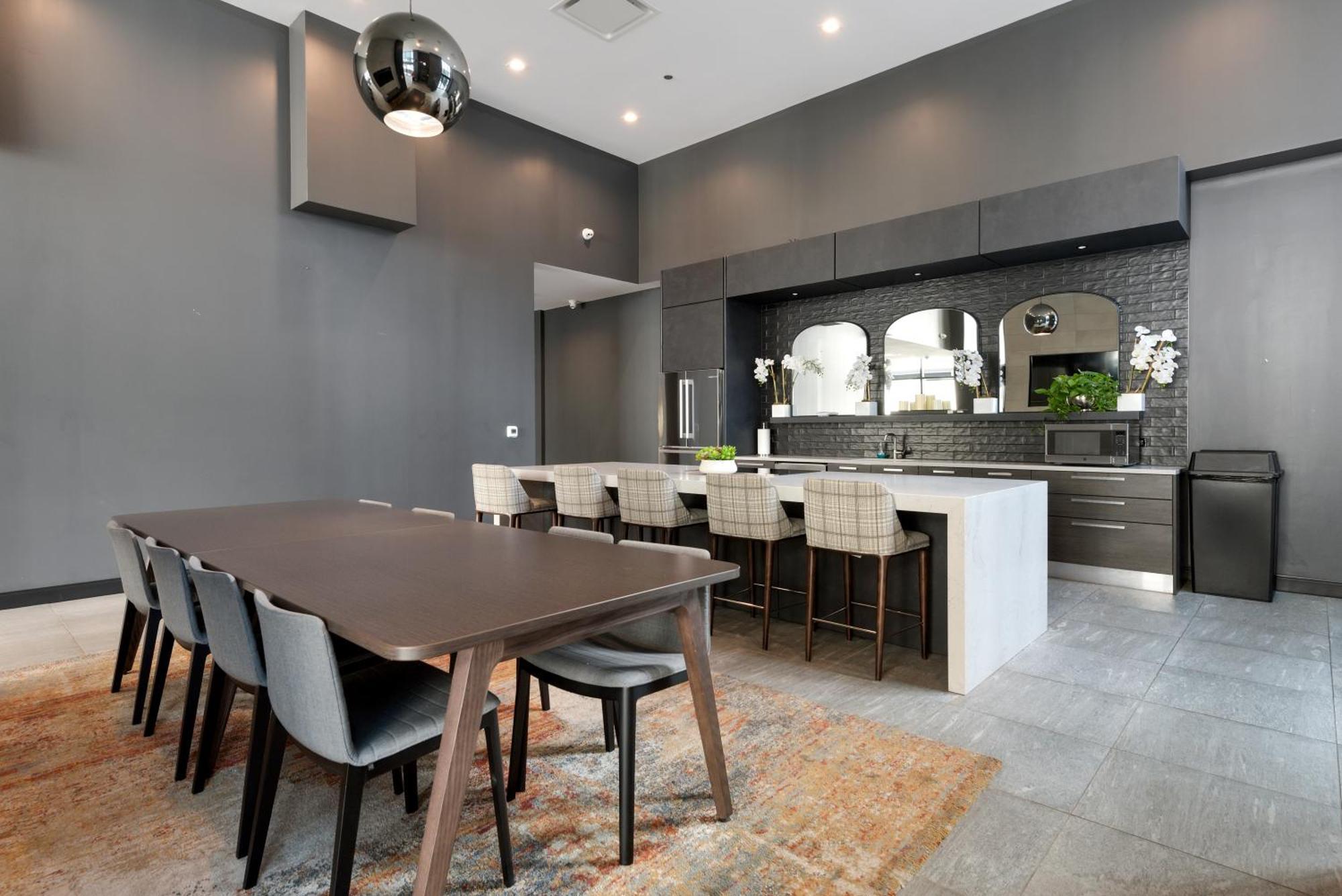 Experience Downtown Chicago At Millennium - Luxury Apartments In The Loop Dış mekan fotoğraf