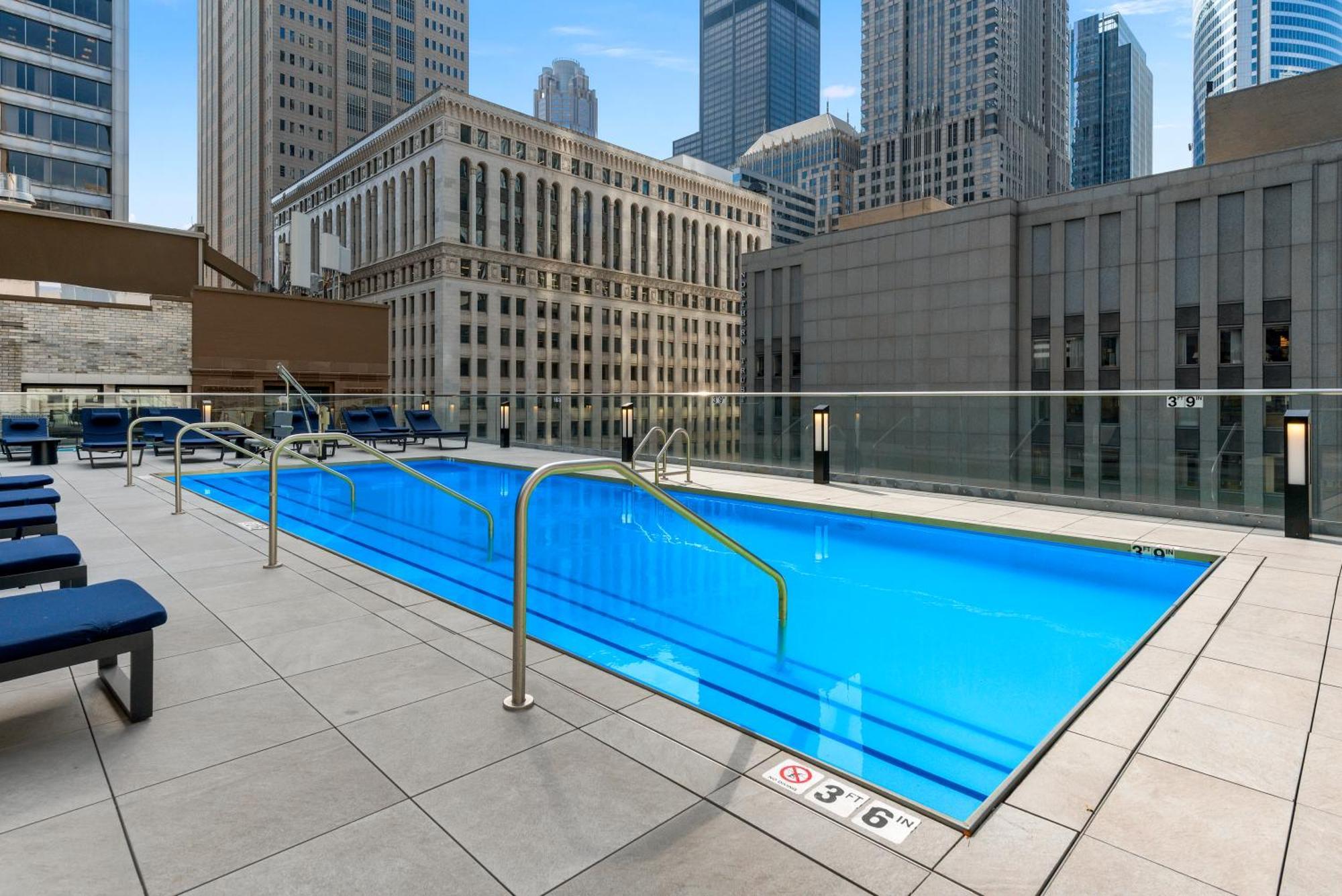 Experience Downtown Chicago At Millennium - Luxury Apartments In The Loop Dış mekan fotoğraf