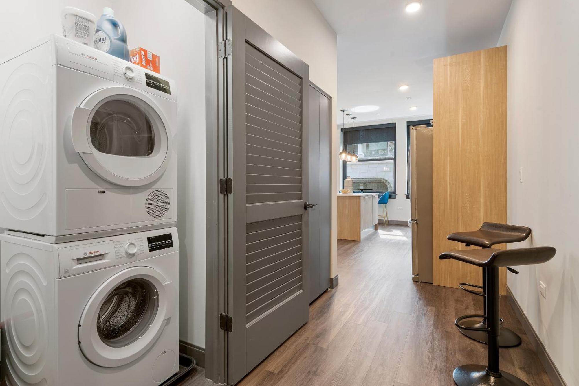 Experience Downtown Chicago At Millennium - Luxury Apartments In The Loop Oda fotoğraf